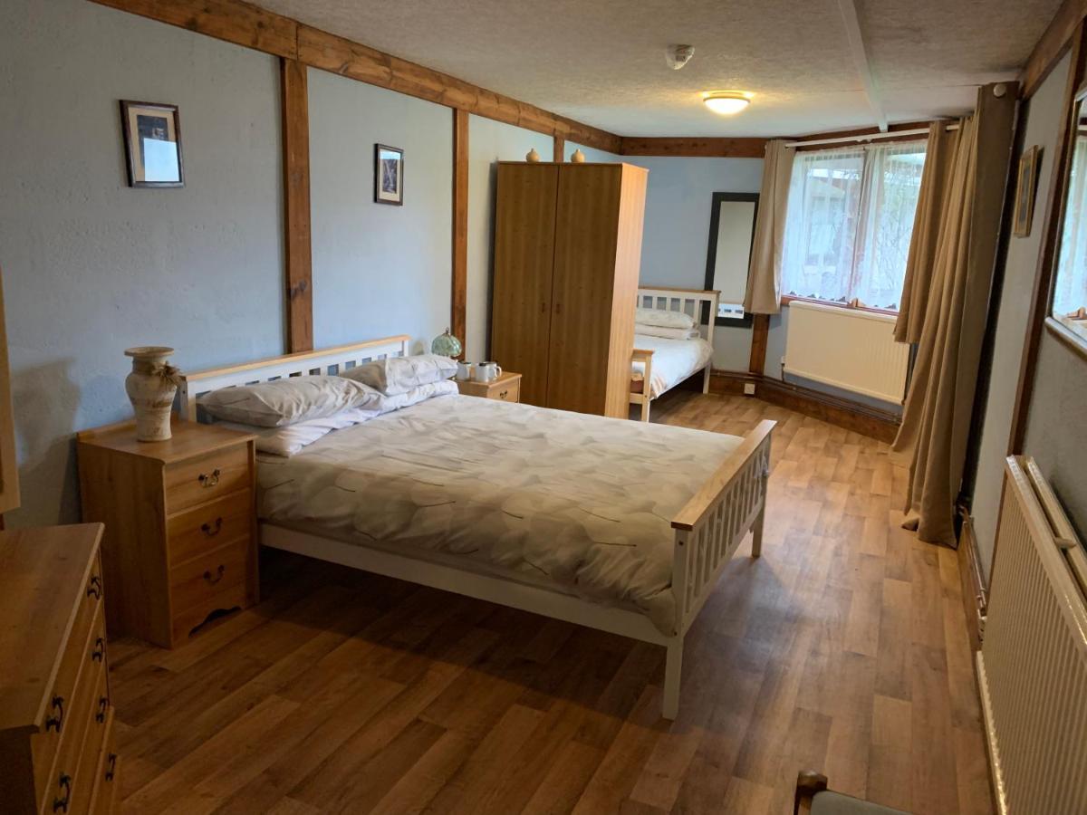 Hafan Y Coed - Haven Of Trees Bed & Breakfast Abercraf Eksteriør bilde